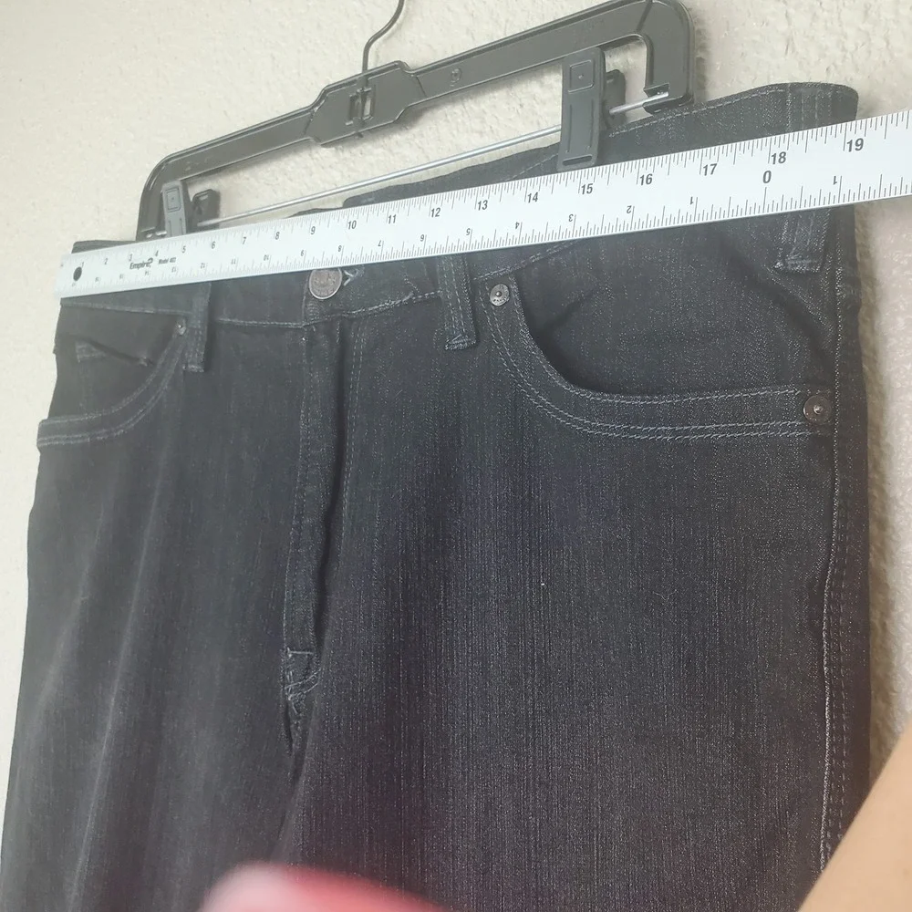 34 Heritage - Size 38/30 Relaxed Straight Black‎ Jeans
